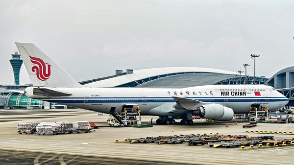 Quelle croisière propose des visites des villages de pêcheurs en Bretagne?